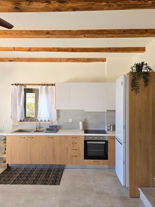 Wind Apartment In Agia Roumeli Exterior foto