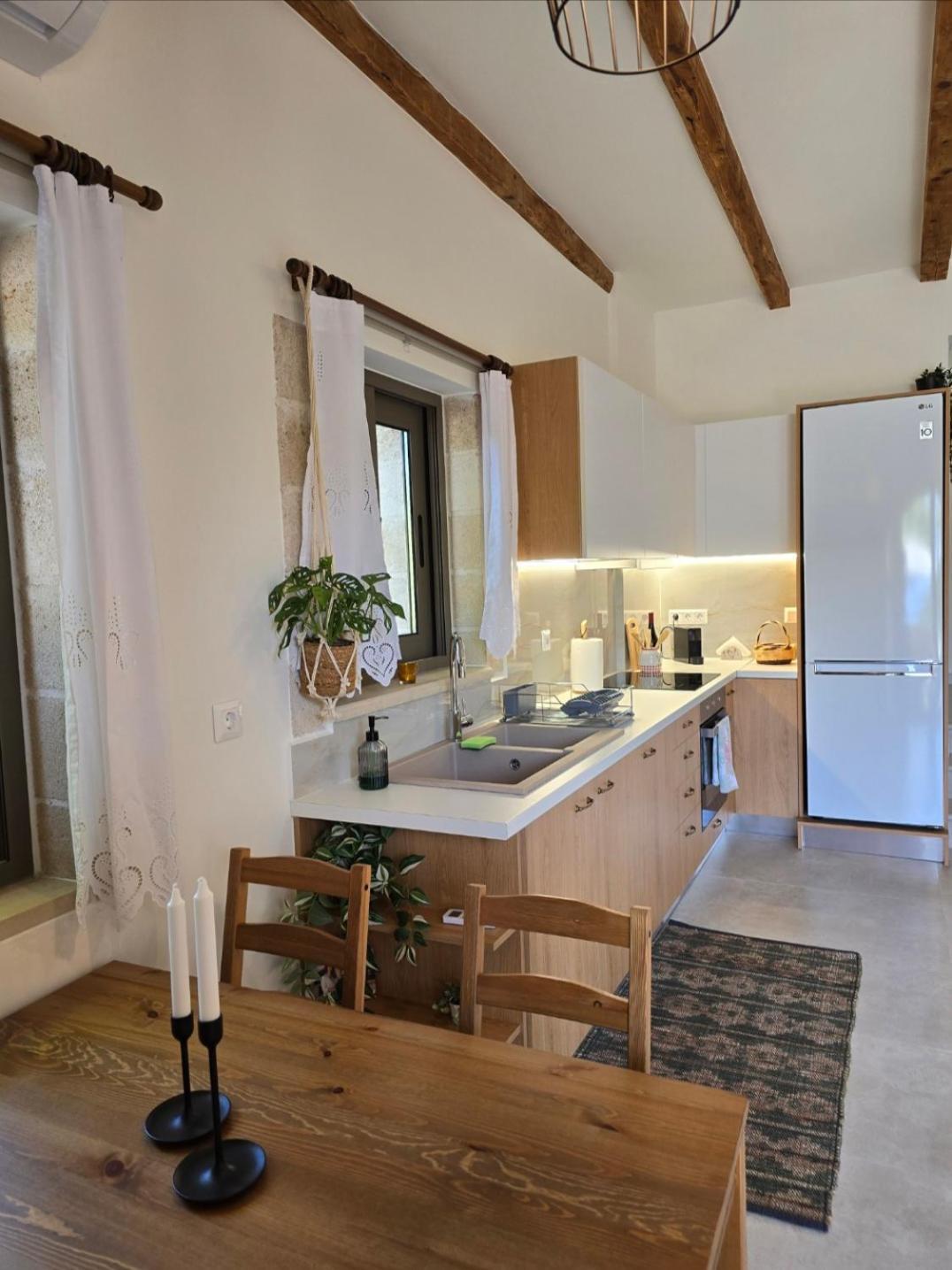 Wind Apartment In Agia Roumeli Exterior foto